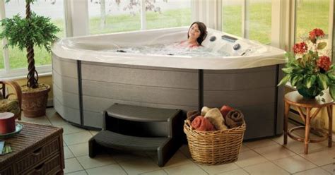 Hot Tub Reviews: Realize Benefits of Hydrotherapy - Master Spas Blog