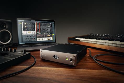 Uad Satellite Thunderbolt Octo Core Thunderbolt Audio Interface