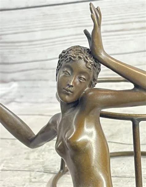 VINTAGE NUDE LADY Pinup Girl Naked Woman Puro 100 Statue Bronzo