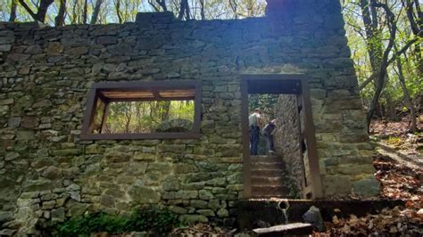 Hiking Valley Creek and Mount Misery in Valley Forge - Trails That Rock