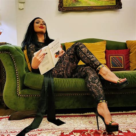 Ezada Sinn Safe To Browse At Work On Twitter Dominatrixeleni Thank You Its Versace Not