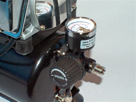 Testors Aztec AC500 Airbrush Compressor ModelRailroader