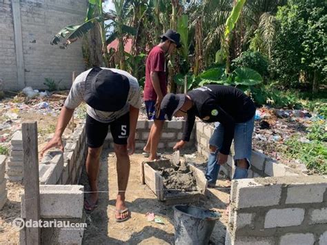 Wujudkan Kawasan Desa Bersih Mahasiswa Kukerta Unri Desa Muara Langsat