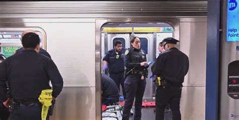 Nyc Subway Chokehold Homeless Mans Death Ruled A Homicide