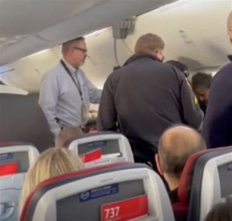 American Airlines Passenger Allegedly Punches Flight Attendant