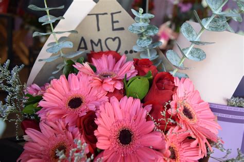 Recopilación imagen 100 ramo de flores para el 14 de febrero Abzlocal mx