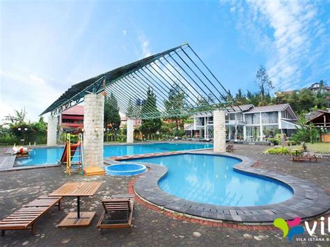 Private Villa Bambu - Villa Istana Bunga Lembang in Bandung - Room Deals, Photos & Reviews