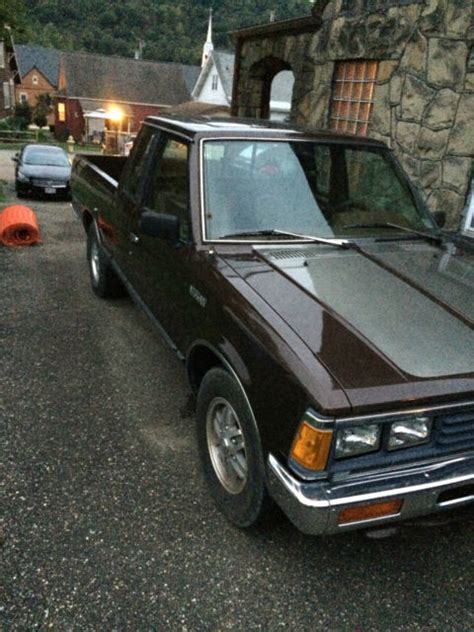 1985 Nissan Pickup Truck 720 King Cab