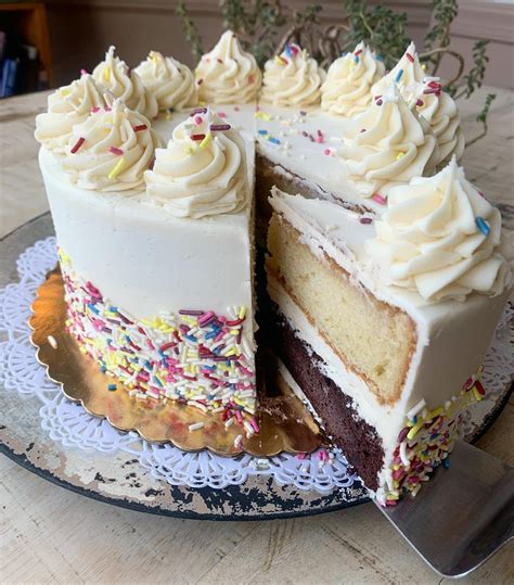 Signature Desserts — Baked Dessert Cafe