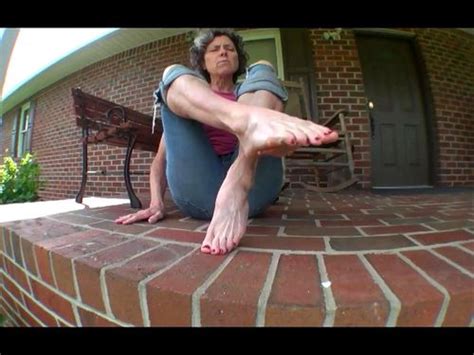 Watch Footshow Feet Foot Legs Porn Spankbang