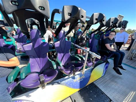 Socal Attractions 360 Emperor Seaworld San Diegos Newest Dive Coaster