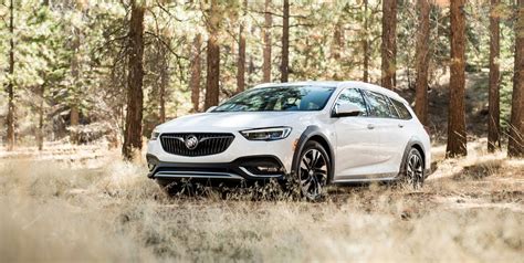 2019 Buick Regal TourX Review, Pricing, and Specs