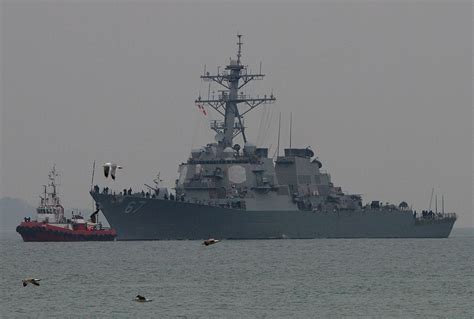 Us Warship Sails Through Taiwan Strait Days After China Drills