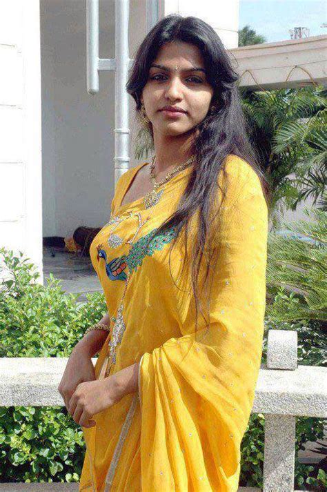 Modern Indian Girls Casual Clicks Of Indian Beautiful Girls