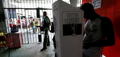 A Gazeta Mais de mil presos capixabas regularizam título para votar