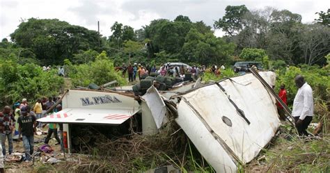 Cameroun Au Moins Morts Et Bless S Dans Un Accident D Autocar