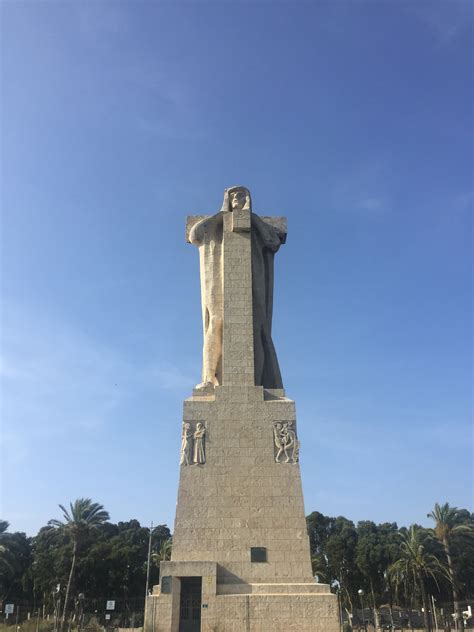 Monumento A Col N Blog Erasmus Huelva Espa A