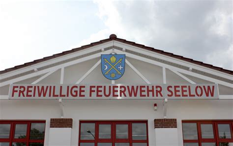 Freiwillige Feuerwehr Seelow Einweihung Des Teilsanierten