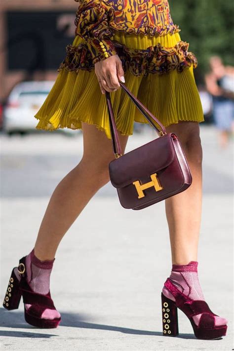 босоножки с носками | Street style shoes, Socks and heels, Fashion shoes