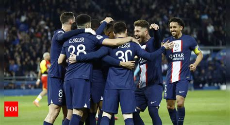 Lionel Messi Scores Stunner As Psg Beat Title Rivals Lens Football