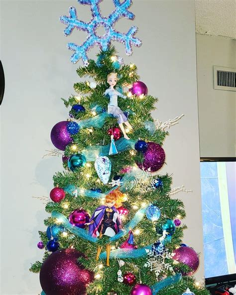 Frozen Theme Christmas Tree | Xmas tree, Christmas tree, Frozen theme