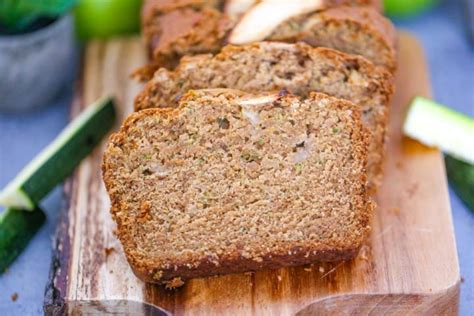 Healthy Apple Zucchini Bread - The Baking ChocolaTess