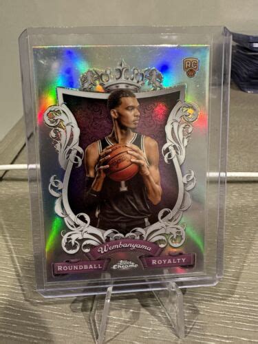 Topps Chrome Basketball Roundball Royalty Refractor Victor