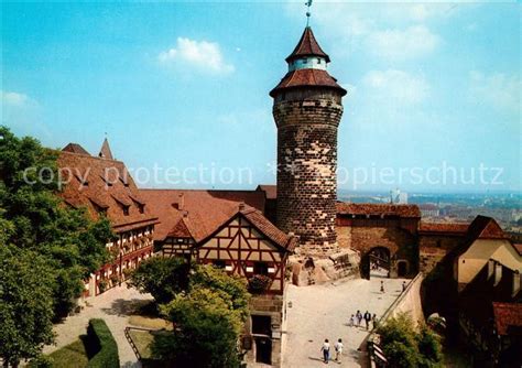 AK Ansichtskarte Nuernberg Kaiserburg Sinwellturm Tiefer Brunnen Kat