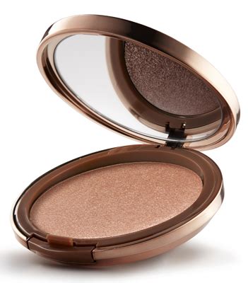 Nude By Nature Sheer Light Pressed Illuminator Reviews Beautyheaven