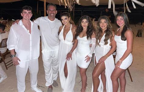 Teresa Giudice Flaunts Her Bikini Body While In Mexico Photos