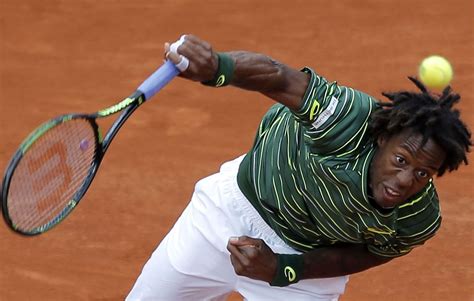 Roland Garros Federer Détruit Un Monfils Sans Réaction Revivez Le