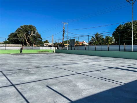 Prefeitura Aldeense Reforma Quadra Esportiva Da Ponta Do Ambr Sio