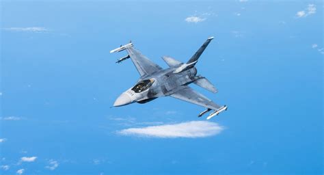 F-16 будуть менш корисні через ворожу систему ППО – Залужний - 24 Канал