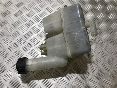 B Used Expansion Tank Coolant Radiator Expansion Tank Bottle