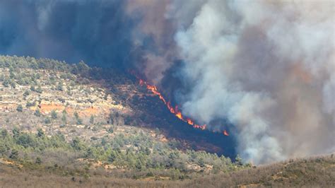 Un Incendio En Villanueva De Viver Obliga A Desalojar A Varios