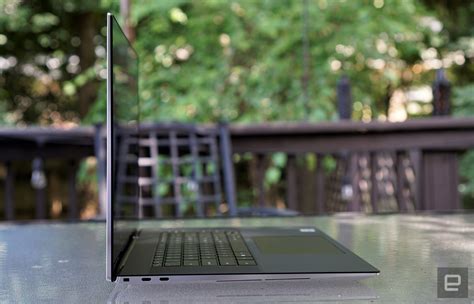 Dell XPS 17 review (2020): So. Much. Screen. | Engadget