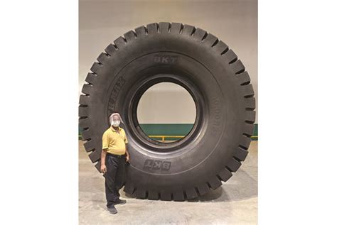 Bkt Launches Earthmax Sr A New Giant Tire