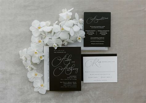 15 Beautiful Black-and-White Wedding Invitation Ideas