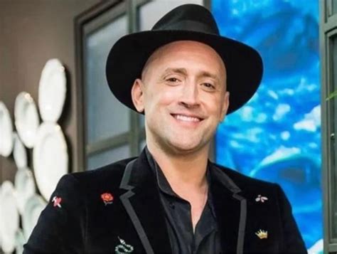 Dona Déa se emociona relembrando quando descobriu que Paulo Gustavo era gay Portal Leo Dias