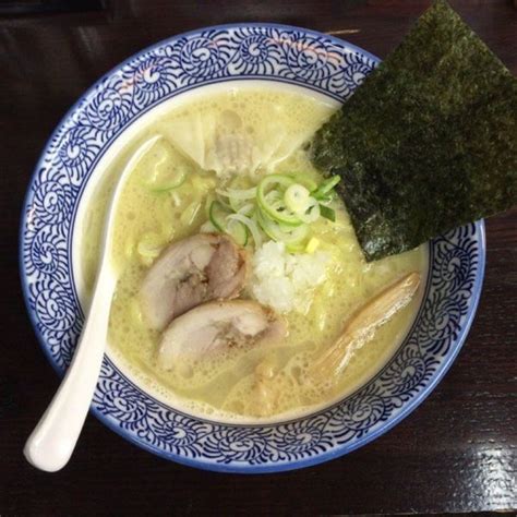 『鶏白湯らーめん塩』麺匠 鶏吟のレビュー ラーメンデータベース