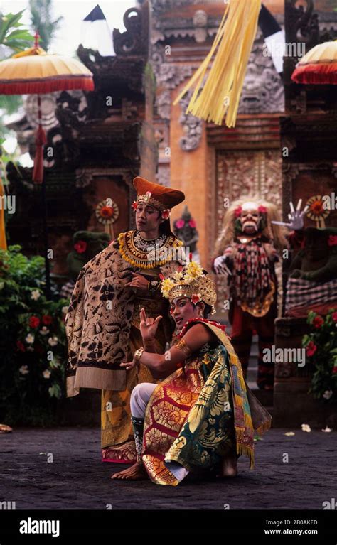 INDONESIA, BALI, BARONG DANCE Stock Photo - Alamy