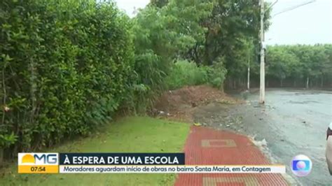 V Deo Moradores Aguardam In Cio De Obras No Bairro Santa Maria Em