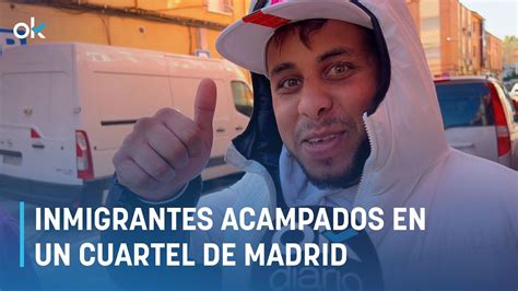 Los Inmigrantes Acampados Por El Gobierno En Un Cuartel De Madrid