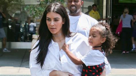 Photo Kim Kardashian Et Son Mari Kanye West Dans Les Rues De New York