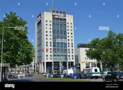 Spandau-Arcaden, Klosterstrasse, Spandau, Berlin, Deutschland Stock Photo - Alamy