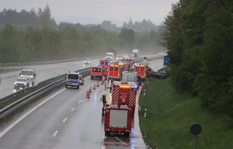 Verkehrschaos Nach Hagelschauer Auf Der A Im Raum Passau Neun Verletzte