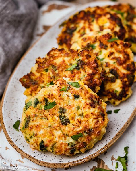 Easy Shrimp Cakes With Lemon Aioli Shuangys Kitchen Sink