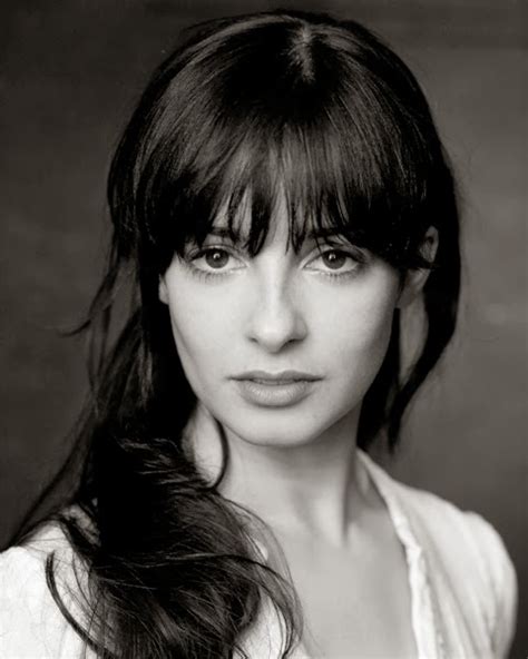 The Inside Trekker The Falls Laura Donnelly Cast As Jenny Fraser