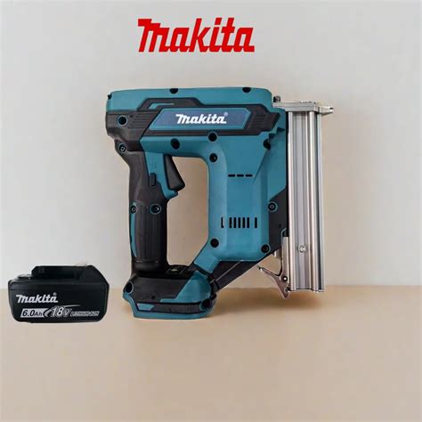 Makita Pistola De Clavos Dfn Z Clavadora Recargable Original Inal