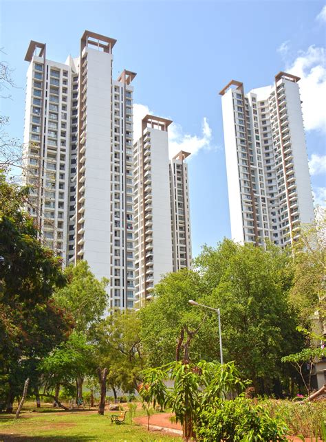 Runwal Anthurium Mulund Mumbai India 4 Towers Rise Above A Lush